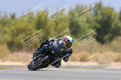 media/Apr-09-2023-SoCal Trackdays (Sun) [[333f347954]]/Turn 7 (1135am)/